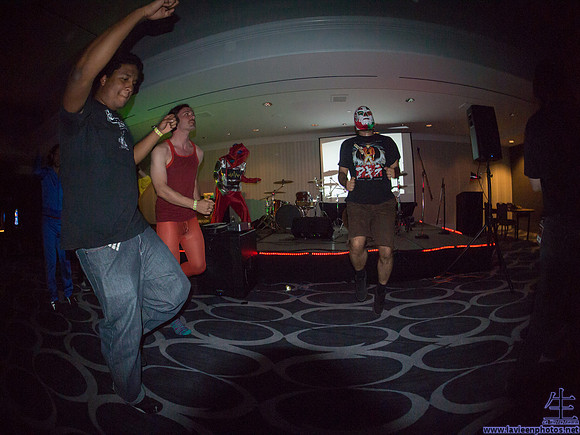 _7130696